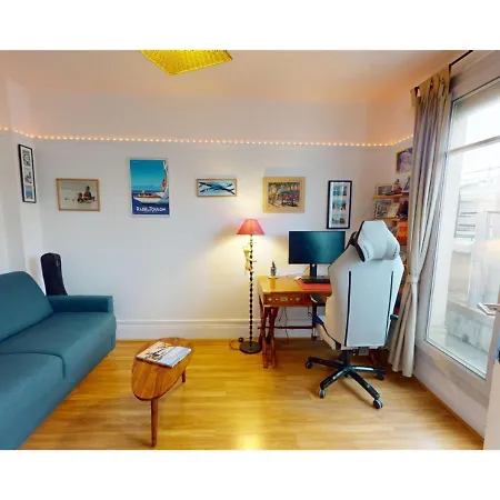 Apartamento Joivy Cosy Eiffel Tower View Flat París